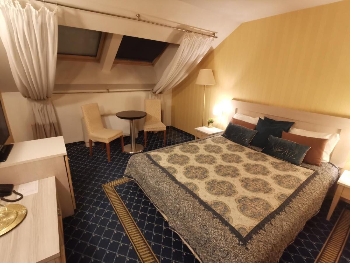 Las Vegas Rooms Vilnius Buitenkant foto